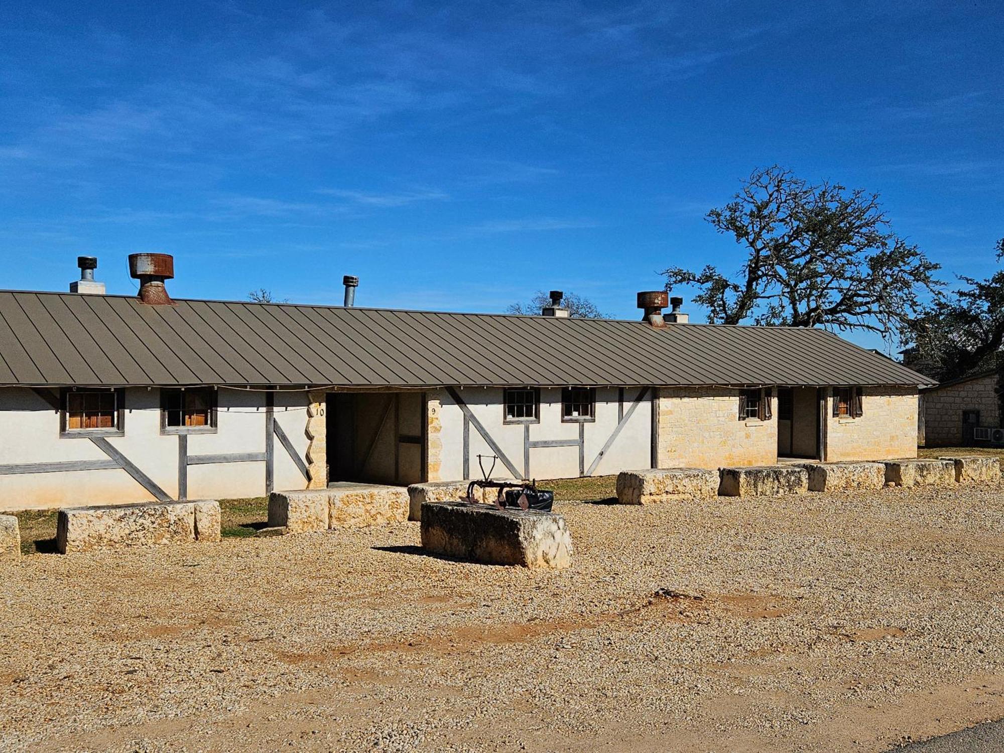 Country Inn Cottages Fredericksburg Exterior photo